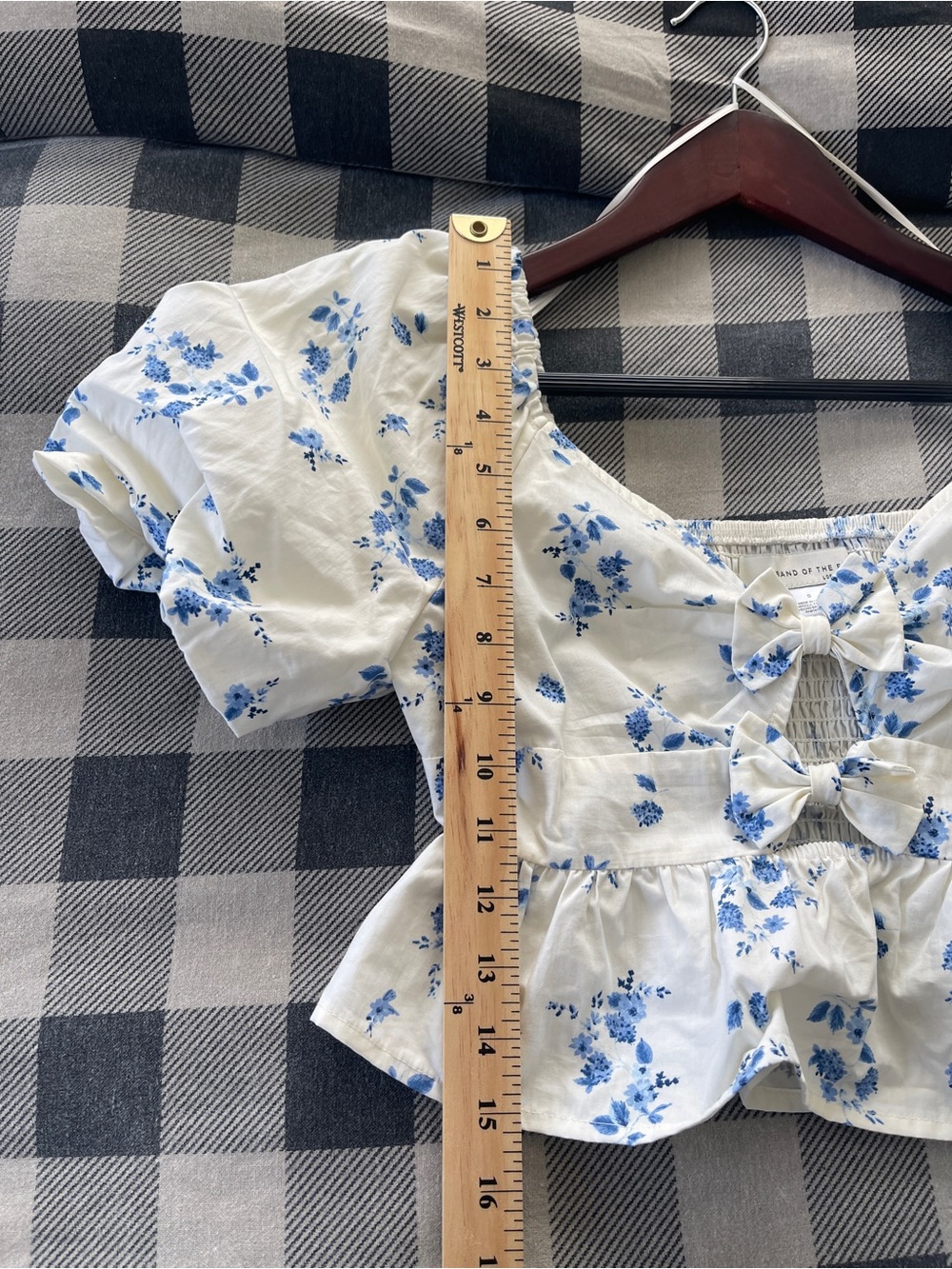 Band of the Free Los Angeles Blue Floral Smocked Peplum Puff Sleeve Crop Top S - Picture 6 of 6